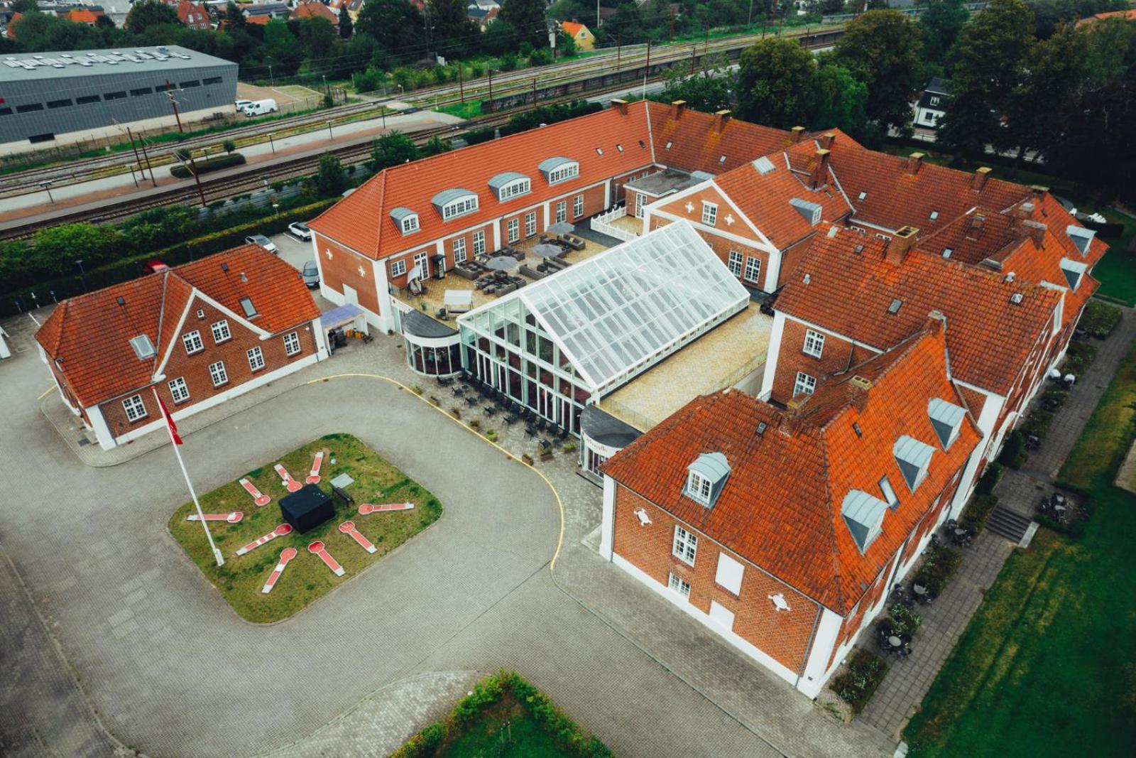 Milling Hotel Park 米泽尔法特 外观 照片